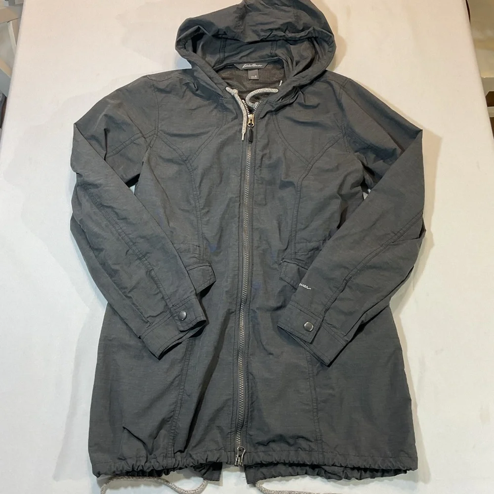 Eddie Bauer Dark Gray Rain Coat Light Parka Size M, Shell 73% Nylon Hood Pockets